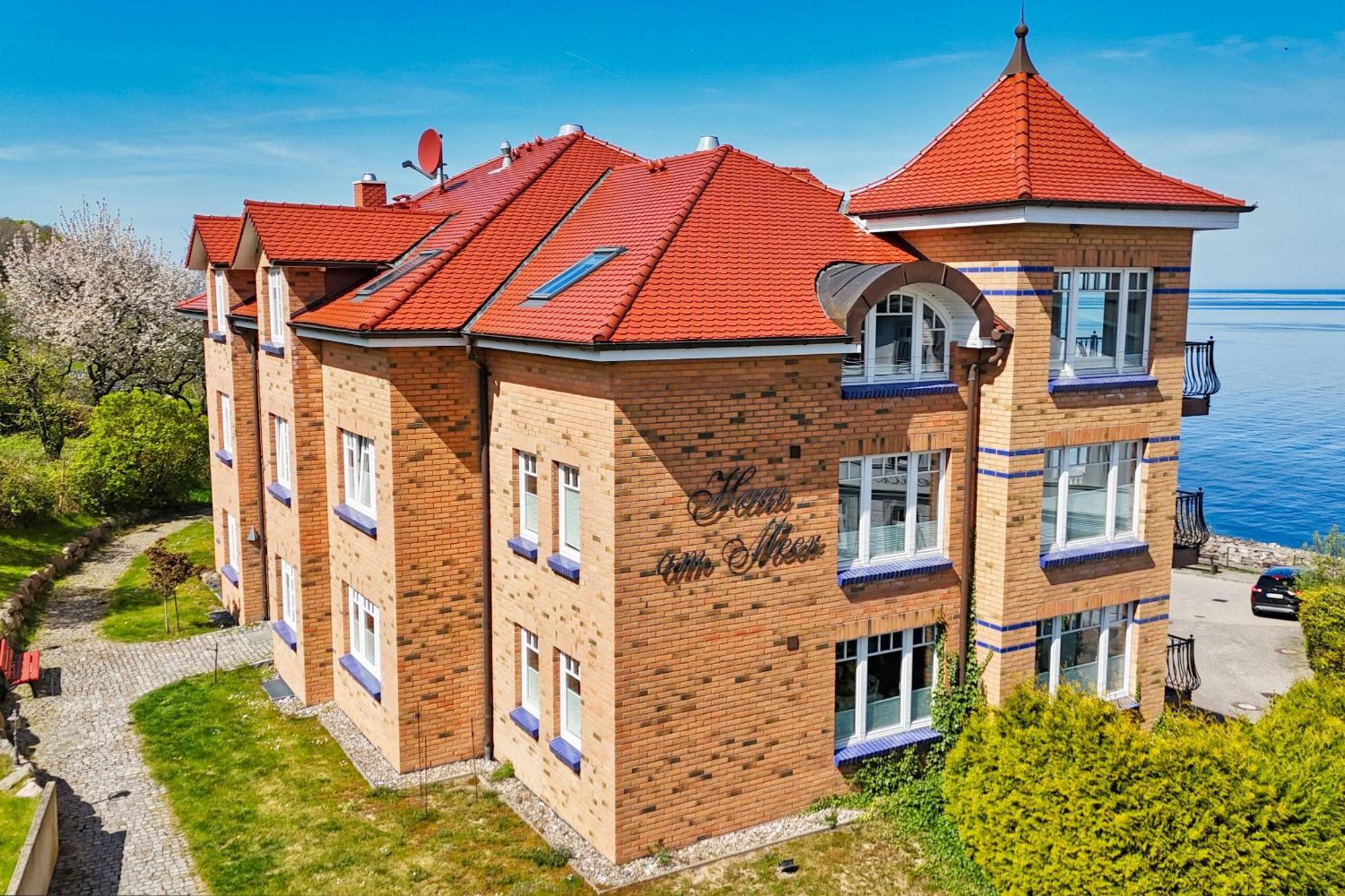 Ferienwohnung Mit Traumhaftem Meerblick - Haus Am Meer Fewo 10 Lohme Exterior photo